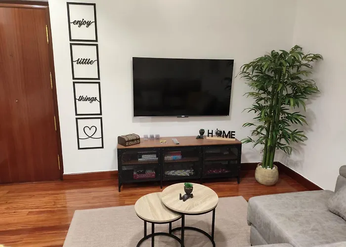 Nuevo, Junto Al Ayuntamiento Y Casco Viejo Bilbao